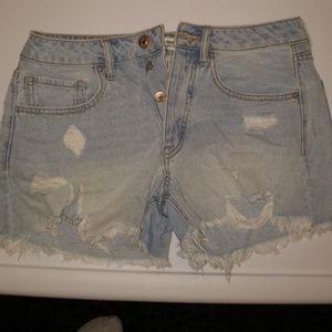 Light wash distressed shorts